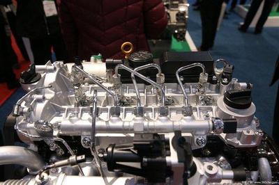 裝配玉柴國六發(fā)動機(jī)，東風(fēng)御風(fēng)V9客貨兩用車全方位解析